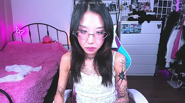 Chat +18 de ashleywowmeow ao vivo