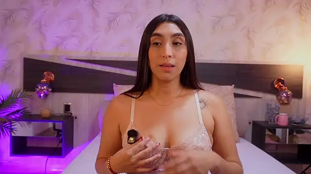 Amira_Valverde 现场XXX聊天