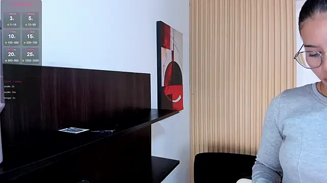 Chat +18 de Luna_Millers ao vivo