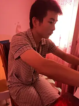 gutou001 现场XXX聊天
