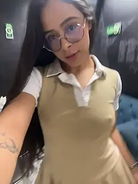 XXX chat uživo modela HappyKittyXXX