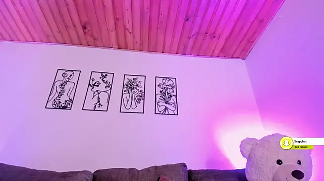 Aura_QS live XXX chat