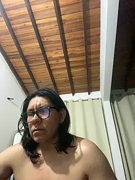 klein20 Adlı Modelin Canlı XXX Sohbeti