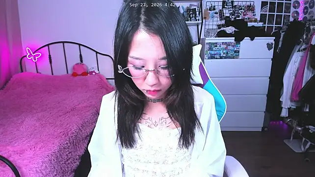 ashleywowmeow's Live XXX Chat