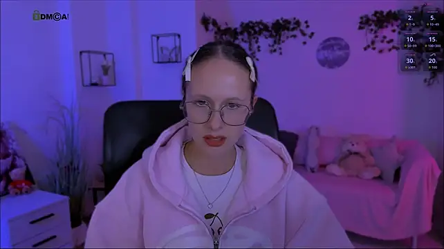Czat XXX na żywo – mona_cloud