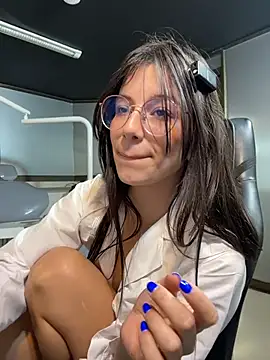 iris_cuteface's Live XXX Chat
