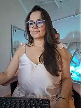 MariaPau_83's Live XXX Chat