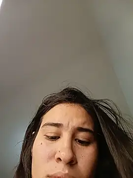 Chat XXX en directo de safiya__emira