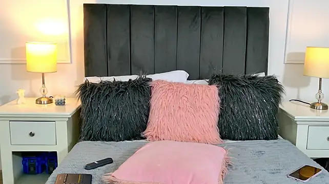 Chat +18 de MadisonWilde ao vivo