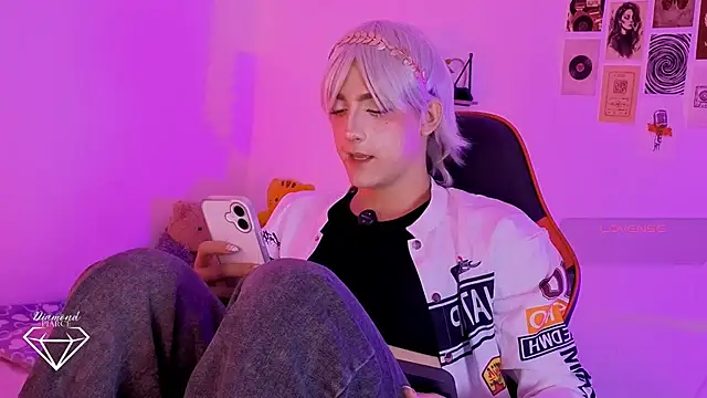 Diamondpierce Chat XXX live
