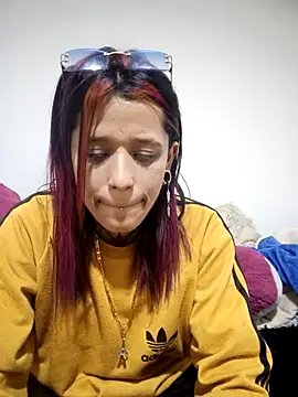 Lya_Ross19 Adlı Modelin Canlı XXX Sohbeti