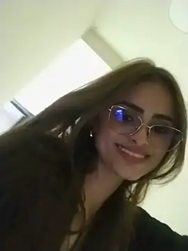 Ariaa_Collins – Naživo XXX chat