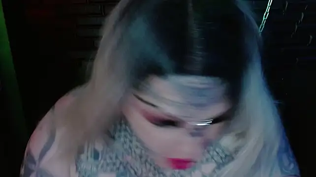 Chatroom XXX en direct de Venus_Rock