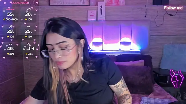 mia_devine_'s Live XXX Chat