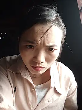 Chat XXX en directo de ngan-cute