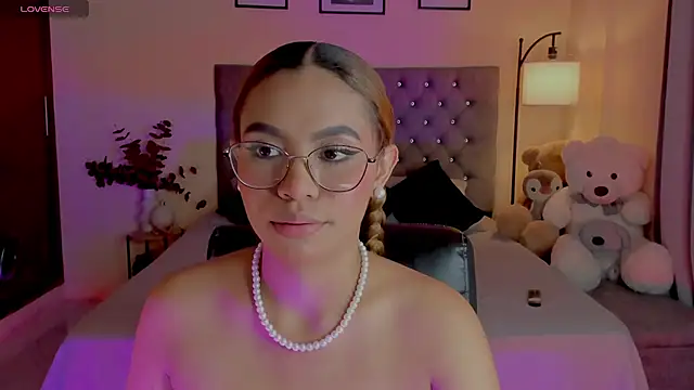 OxanaFedorova1-'s Live XXX Chat