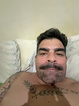 Dominador89 live XXX chat