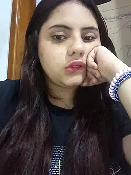 Chat XXX en directo de NaomiVail