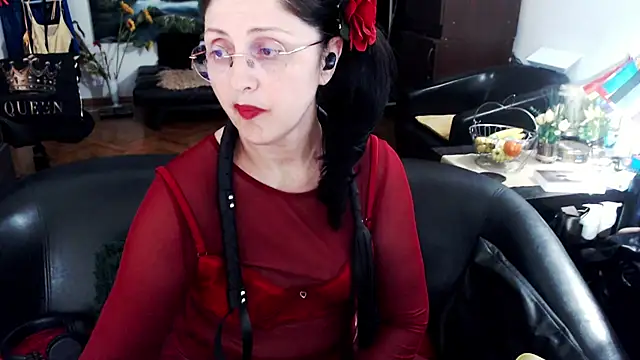 Imperatriza Adlı Modelin Canlı XXX Sohbeti