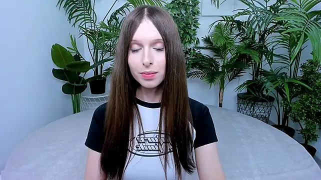 dark_k1tty Adlı Modelin Canlı XXX Sohbeti