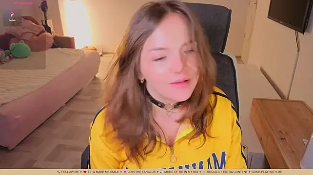 -Meowy- Live XXX-Chat