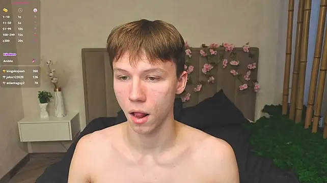 cuMte_boy XXX чат на живо
