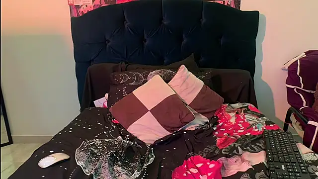 zoren_33 Chat XXX in diretta