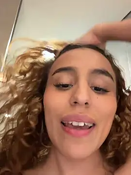 Czat XXX na żywo – Katee_Jones