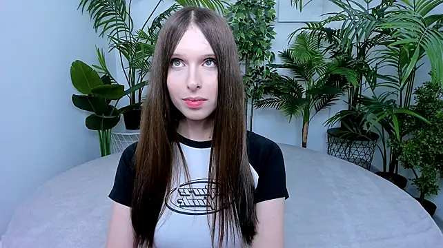 dark_k1tty XXX чат на живо