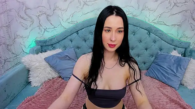 MiaVaine live XXX chat