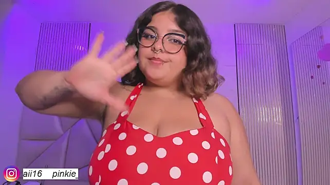 lulukawai16 Live XXX-Chat