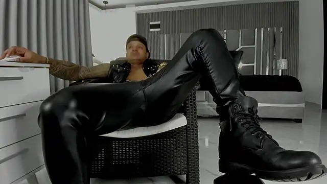 master_leather Live XXX Chat