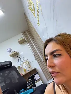 alicee16 Chat XXX in diretta