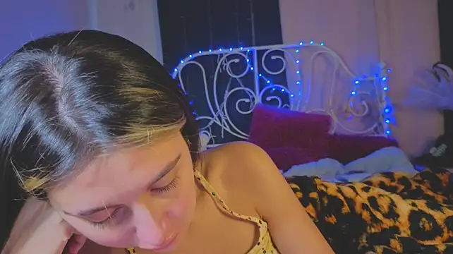 Funny_Bunny লাইভ XXX চ্যাট