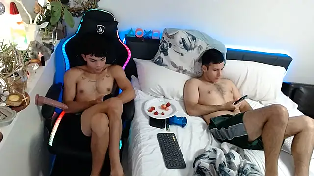 Chat XXX ao vivo de Kevinjchan1