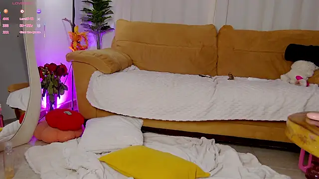 PartyQqHouse's Live XXX Chat