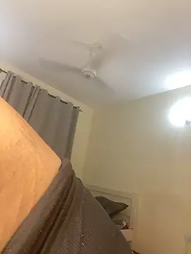 FREAKYBBW_001 现场XXX聊天