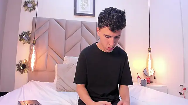 Онлайн чат XXX MaxLeons