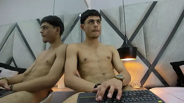 Chatroom XXX en direct de OliverMillerr