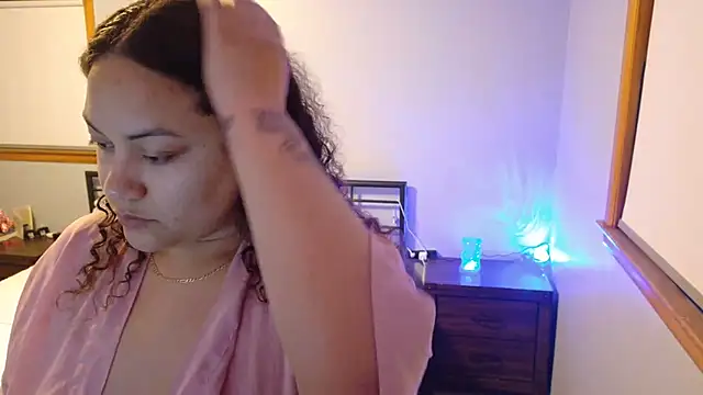 Chatroom XXX en direct de honeeyyy_pot