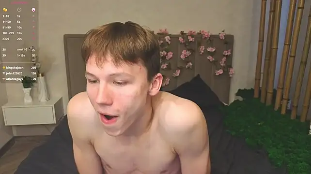 แชท XXX สดของ cuMte_boy