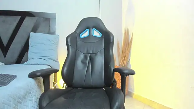 Sam_Restwod élő XXX-chatje