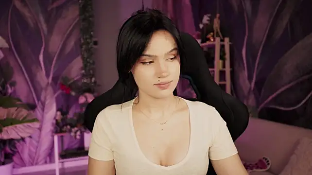 MonicaFarmer's Live XXX Chat