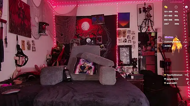 agathaaiko6 XXX чат на живо