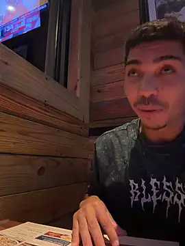 Chat +18 de WavyAlloy30 ao vivo