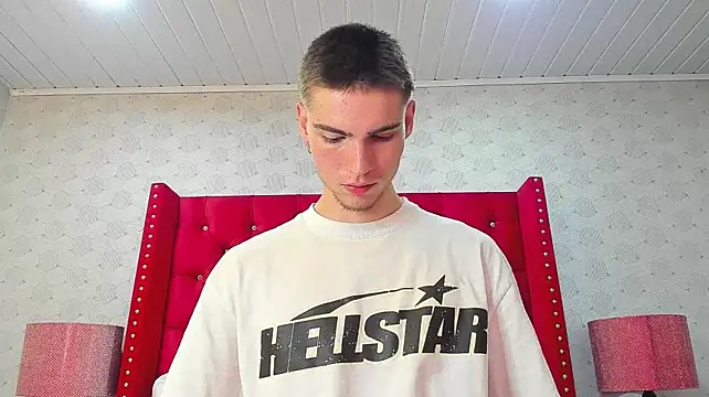 NickWild live XXX chat