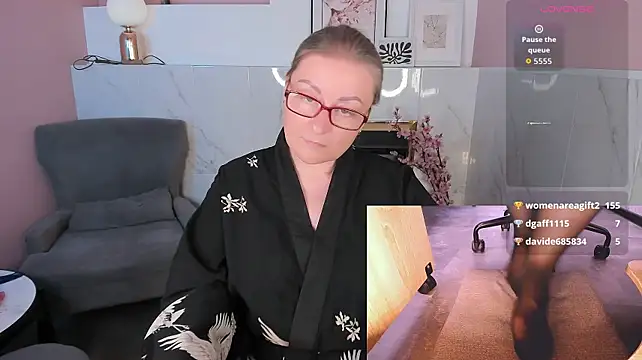 Alexandra_KindのライブXXXチャット