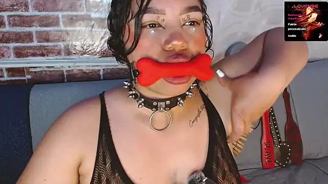 Živý XXX chat emma_bdsm_