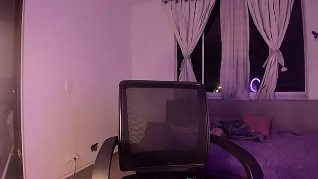 Czat XXX na żywo – Mia_damm