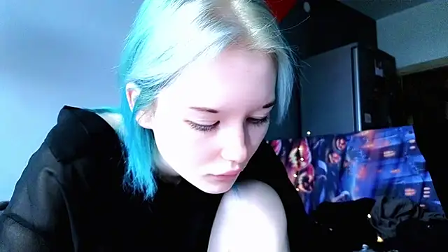 XXX chat uživo modela Kiara_Age